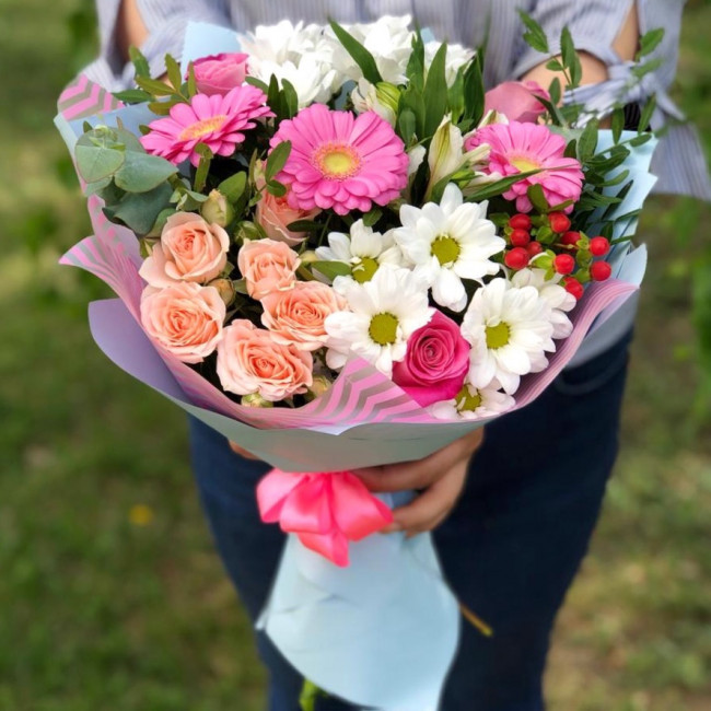 Букет цветов "Соната" Букет цветов "Соната"